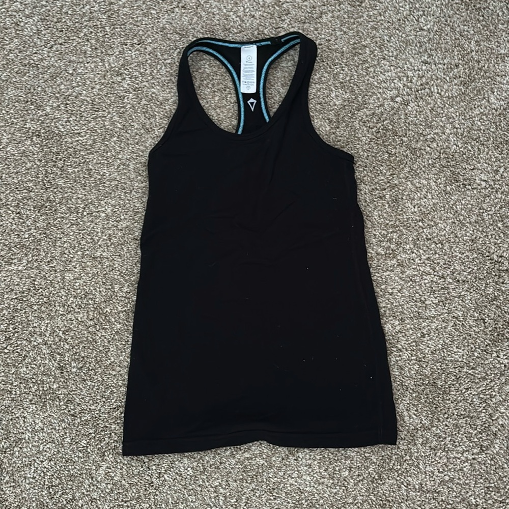 Girls Size:8, Black Ivivva Tank Top!